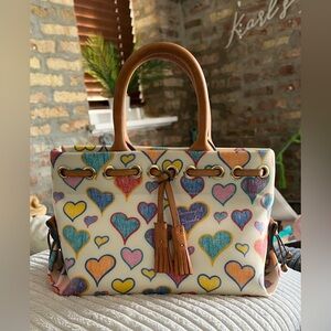 DOONEY & BOURKE VINTAGE Y2K MULTICOLOR RAINBOW HEARTS TINY TASSEL TOTE